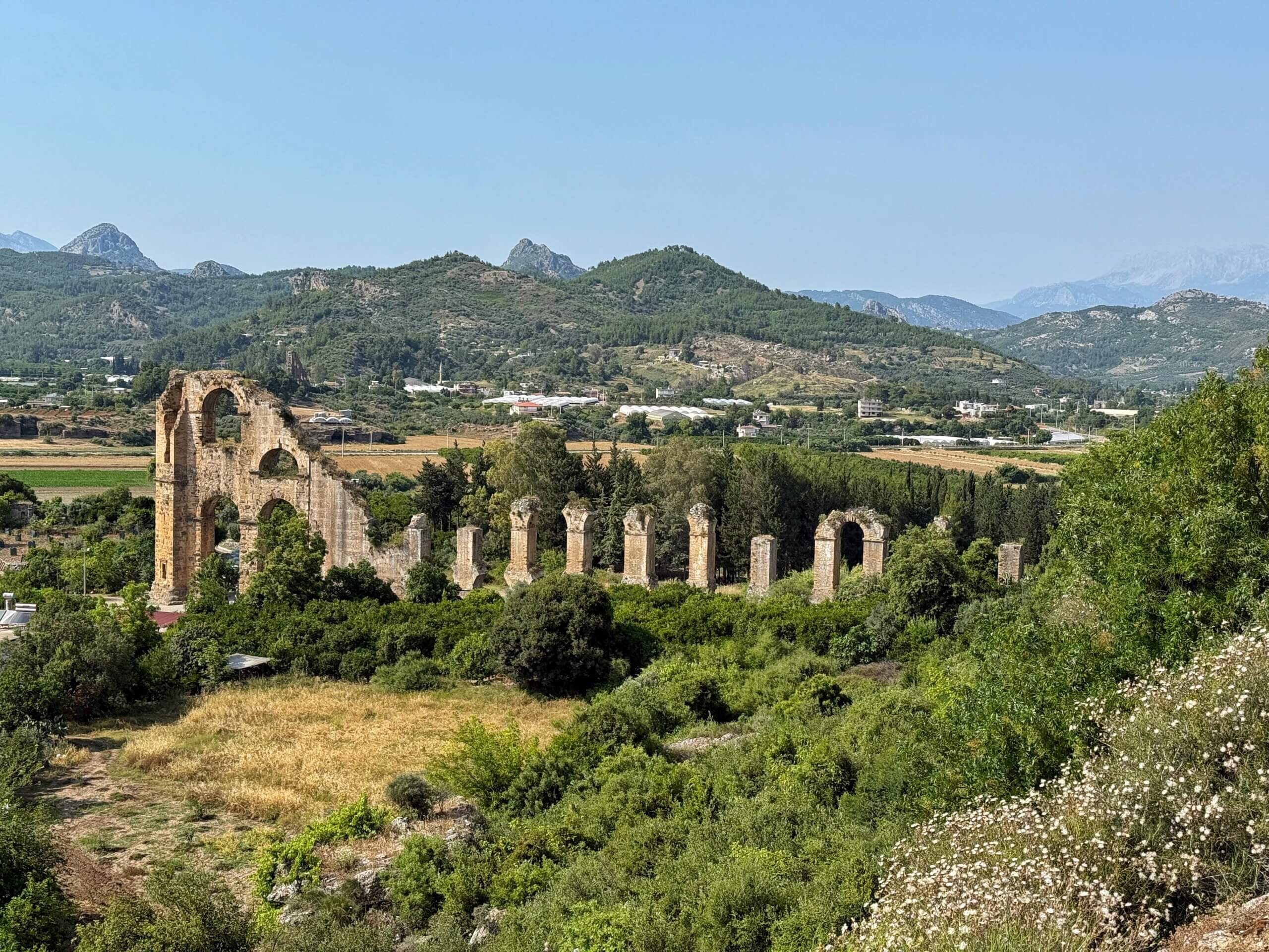 Aquädukt von Aspendos von der Akropolis