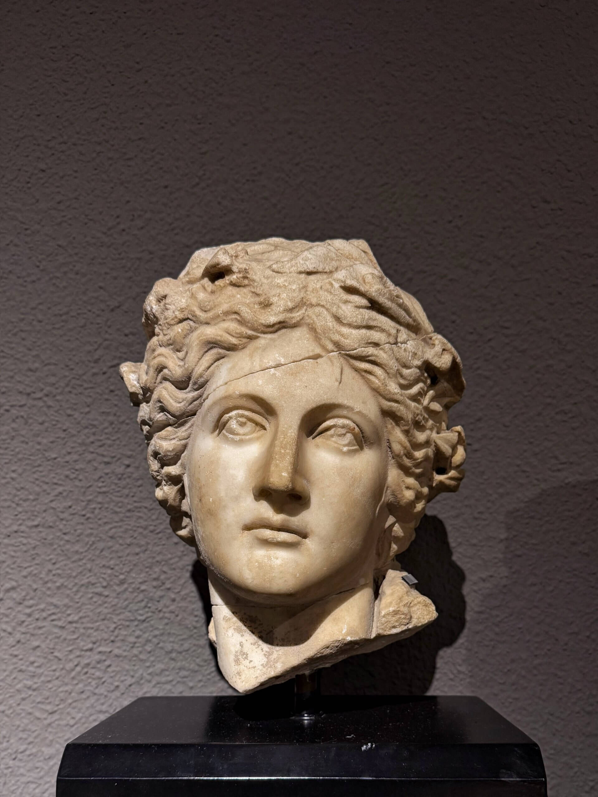 Kopf des Apollon aus Perge