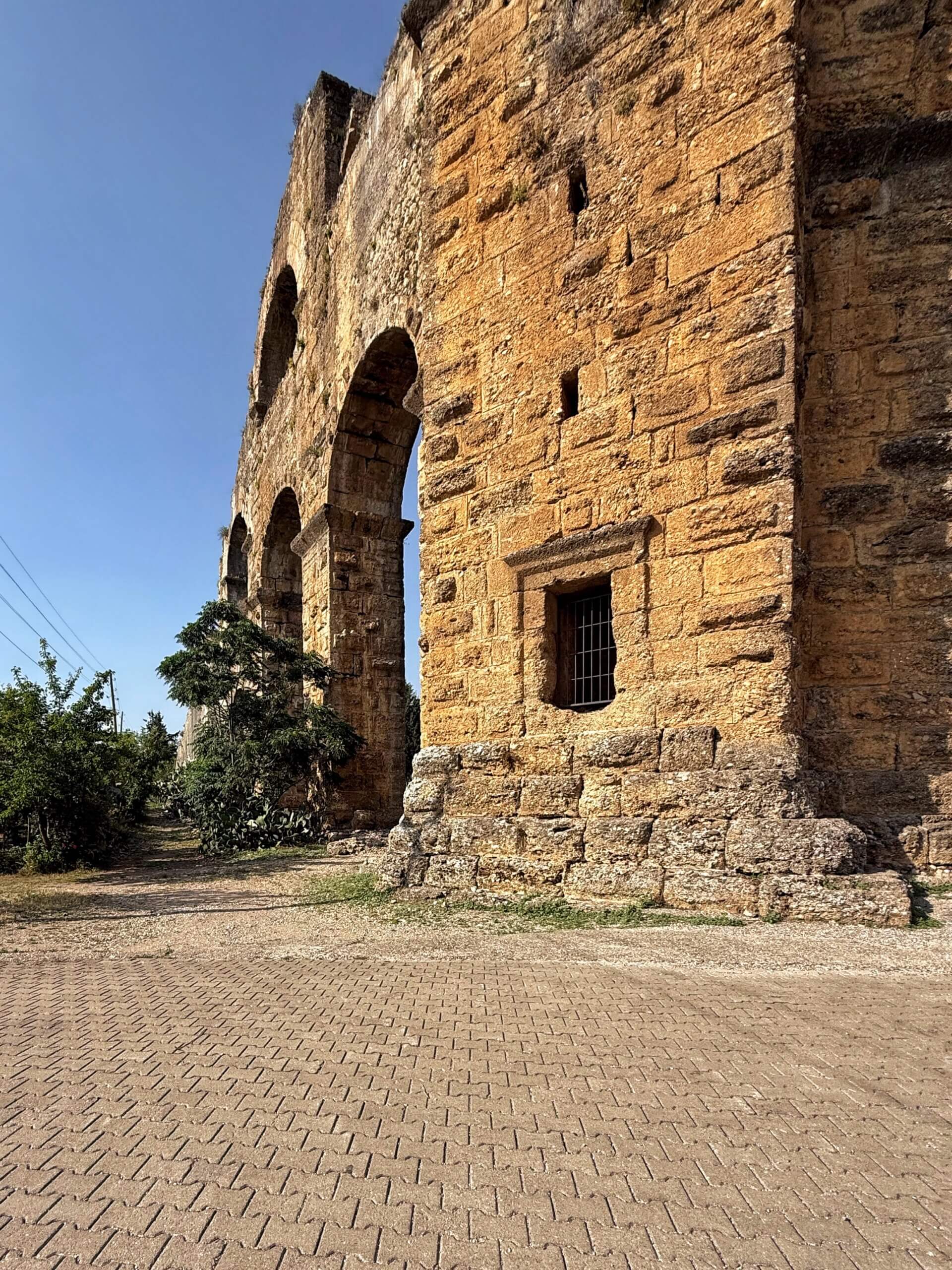 Südturm des Aquädukts von Aspendos Südturm des Aquädukts von Aspendos