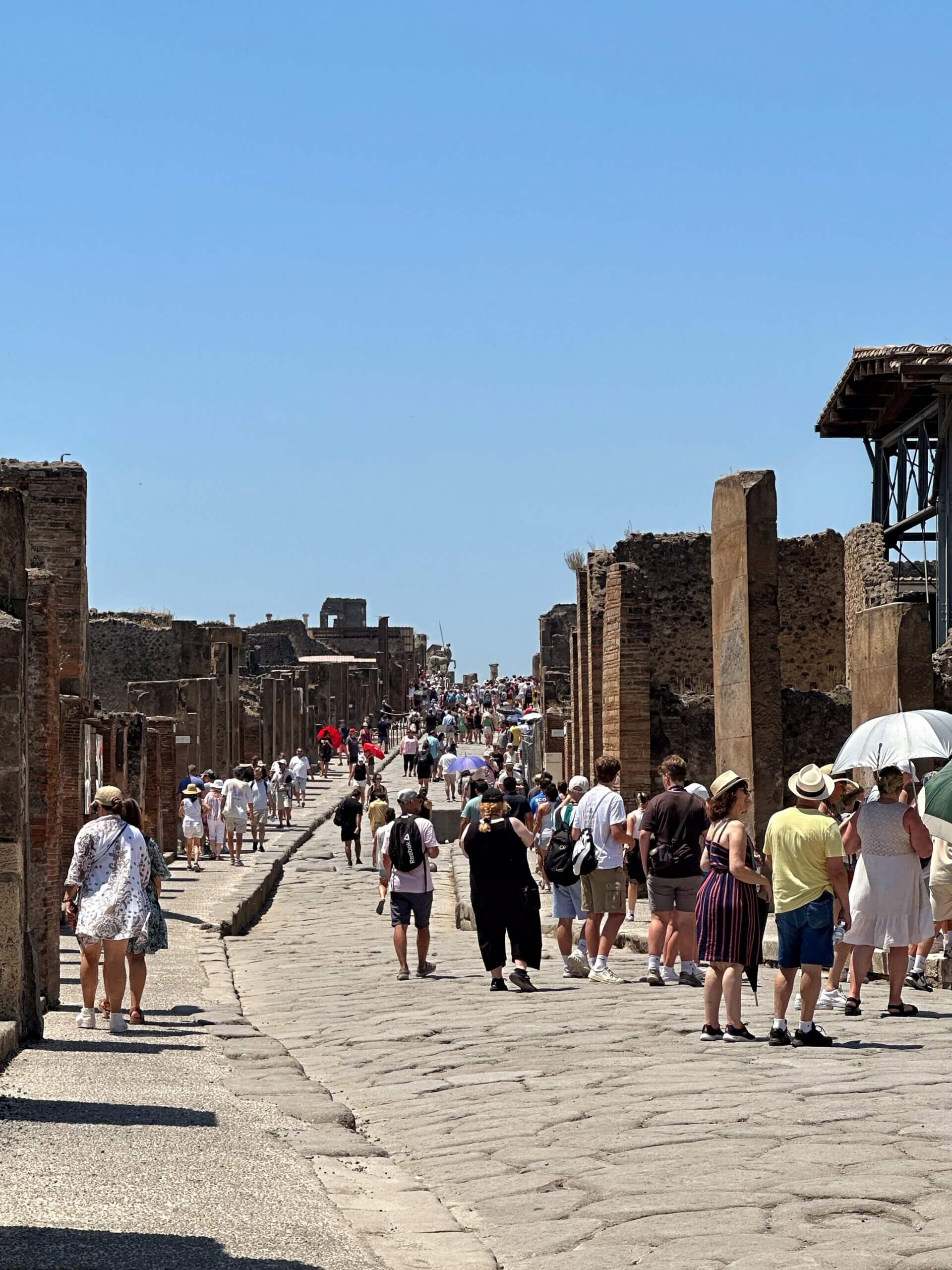Zwei bis drei Millionen Besucher jährlich kommen nach Pompeji.